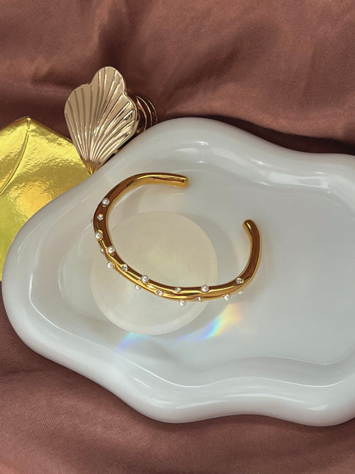 Bangle karkötő-gyöngyös, cirkónia köves (limited)