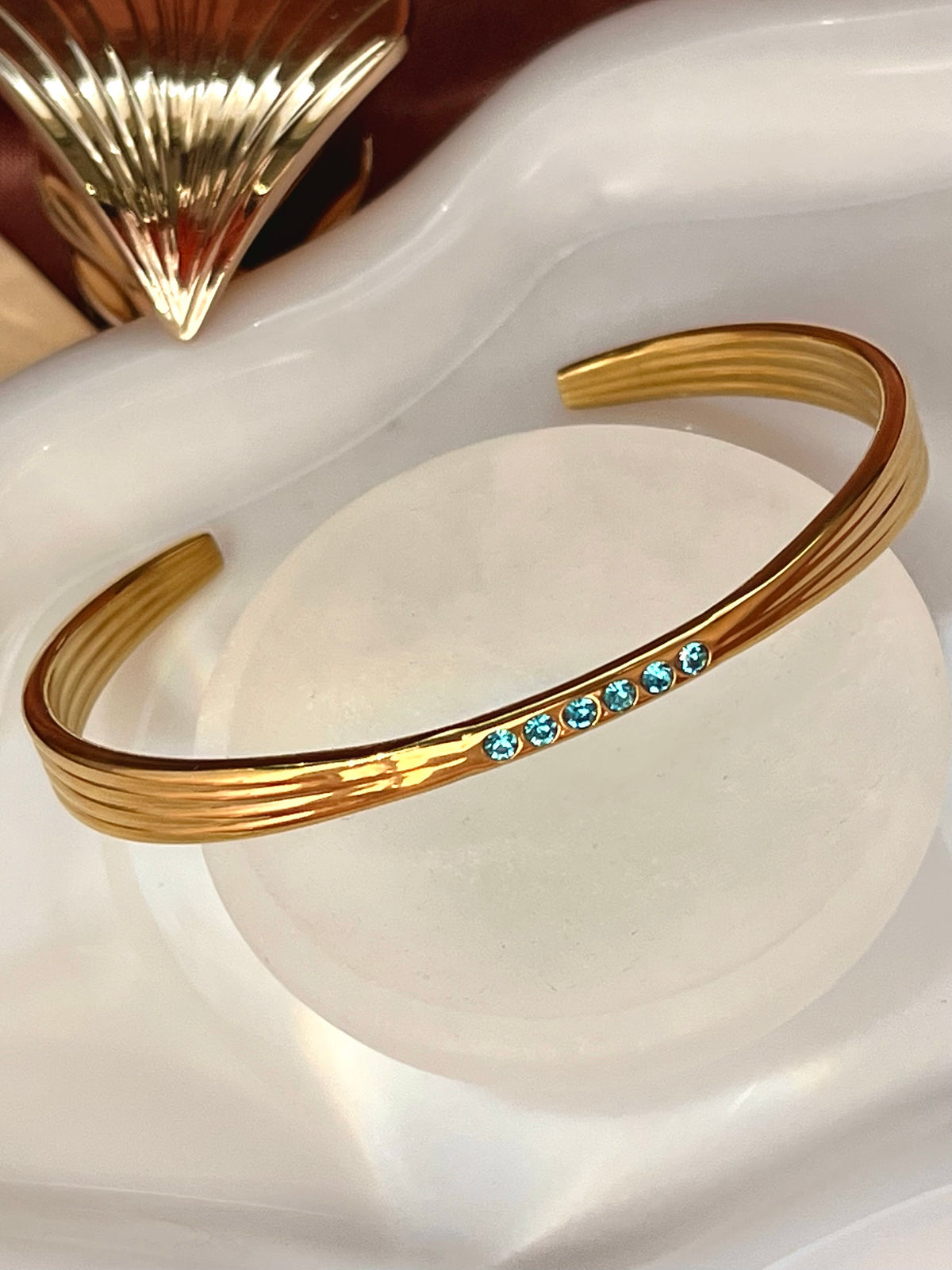 Bangle karkötő-türkiz cirkónia köves